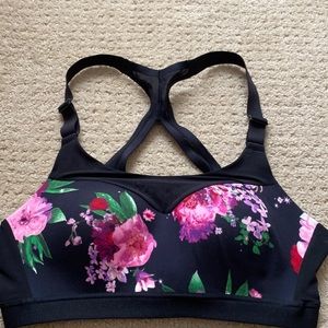Victoria’s Secret On Point Sports Bra